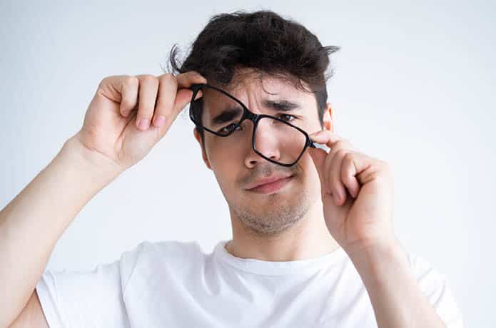 Read more about the article חמש טעויות להימנע מהן בבחירת משקפי ראייה