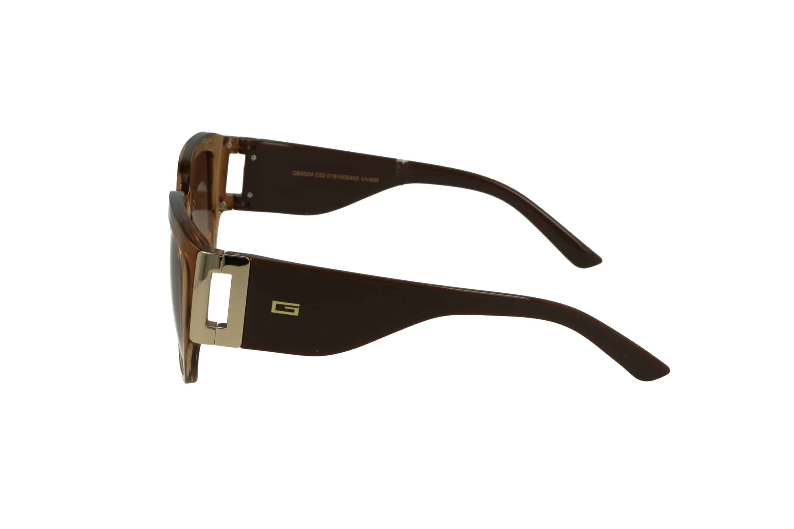 משקפי שמש חום עם פלסטיק אובלי, זרועות עבות, דיטיילים זהב ולוגו G מוצגים מהצד על רקע לבן.