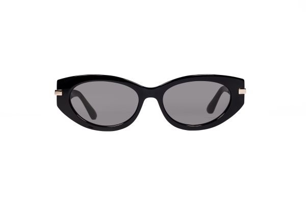 משקפי שמש פלסטיק