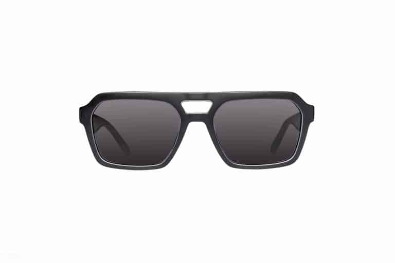 משקפי שמש פלסטיק